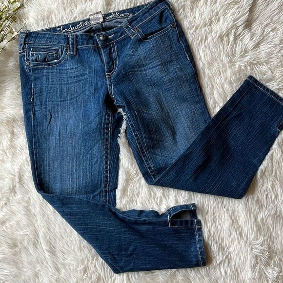 Industrial Cotton Capris Jeans Embroidered Pockets Boho Hippie Size 9 - Picture 1 of 6